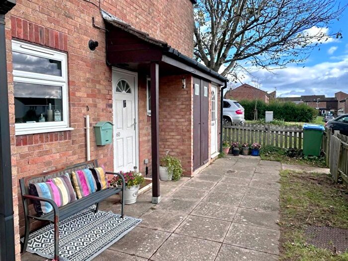 1 Bedroom Property For Sale In Cinque Foil, Peacehaven, BN10