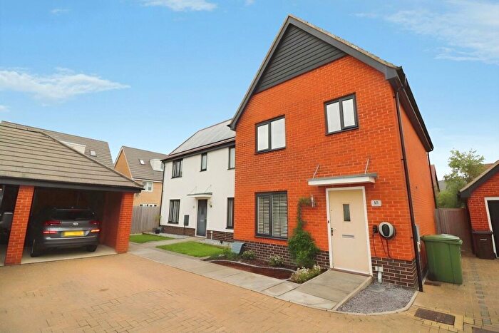 3 Bedroom Semi-Detached House For Sale In Robin Grove, Wymondham, Norfolk, NR18