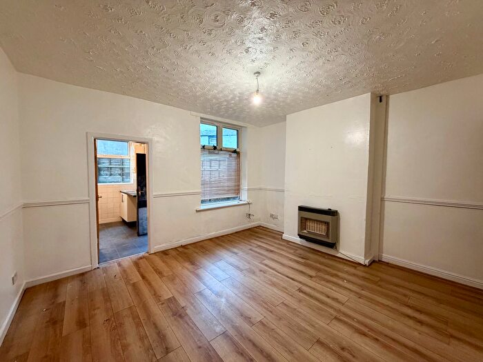 2 Bedroom Property To Rent In Belfield Road, Accrington, BB5