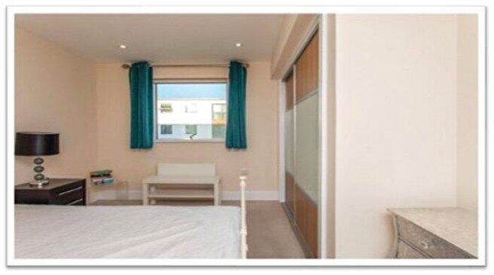 2 Bedroom Flat To Rent In Capital Square, KT17