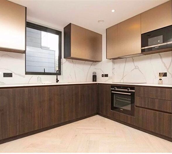 1 Bedroom Apartment To Rent In Luxe Tower, Dock Street, Tower Hill, Aldgate, London, E1