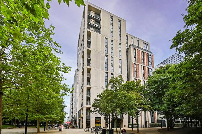 3 Bedroom Flat To Rent In Manna House, East Village, Stratford, London, E20