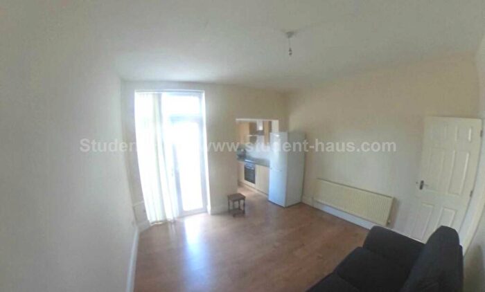 2 Bedroom House To Rent In Welford Street, Salford, M6