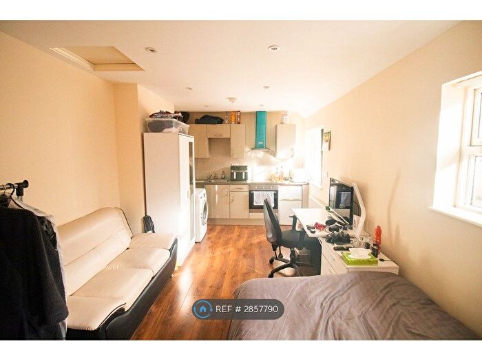 Studio To Rent In Victoria Avenue, Leicester, LE2