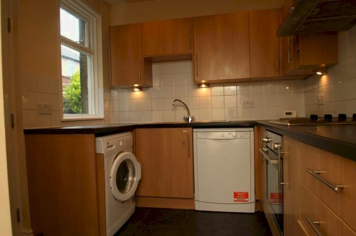 5 Bedroom Terraced House To Rent In Trafalgar Road, Ilkley, West Yorkshire, LS29