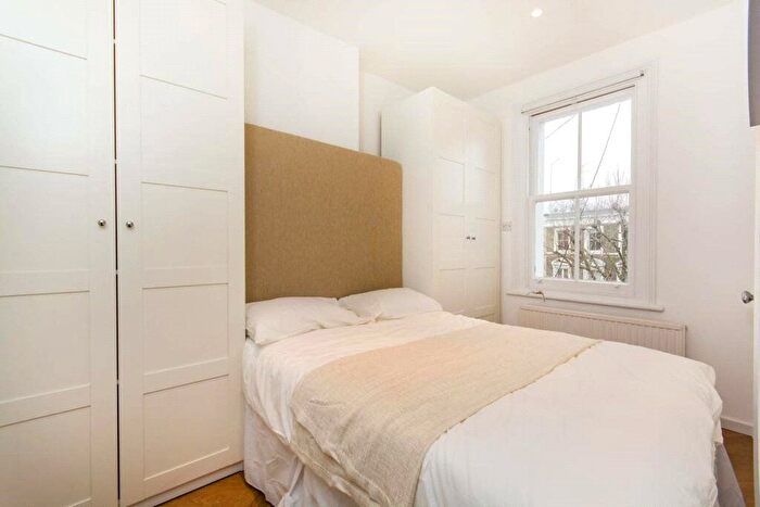 1 Bedroom Flat To Rent In Philbeach Gardens, London, SW5