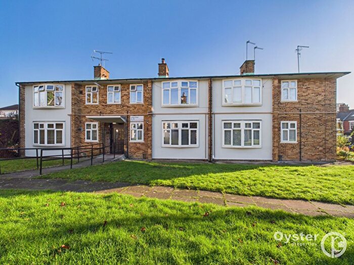 1 Bedroom Flat For Sale In The Limes Avenue, London, N11