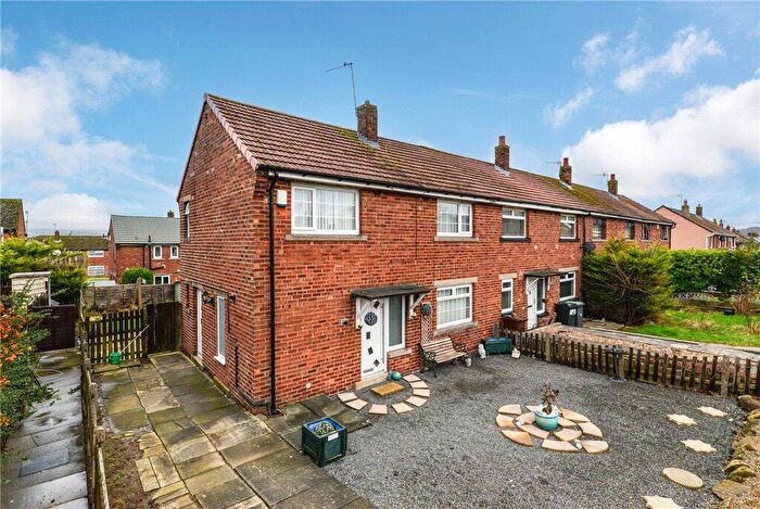 3 Bedroom End Of Terrace House For Sale In March Cote Lane, Cottingley, Bingley, BD16