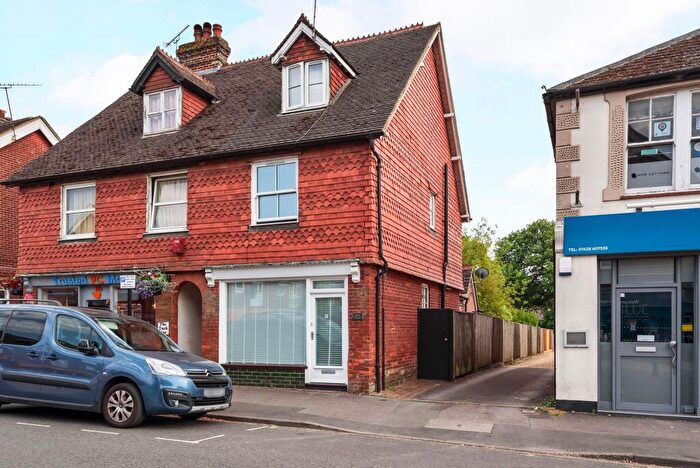 3 Bedroom Semi-Detached House To Rent In Headley Road, Grayshott, GU26