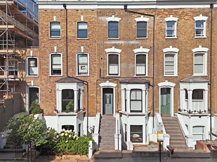 2 Bedroom Flat For Sale In Aberdeen Road, N5
