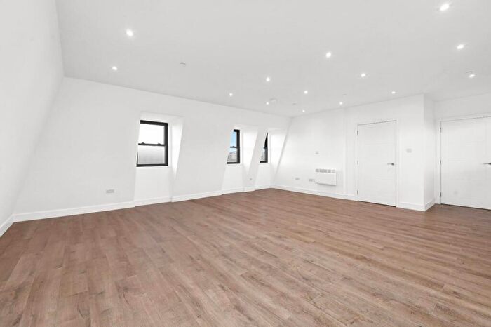 2 Bedroom Flat To Rent In Parkhurst Court, Warlters Road, N7