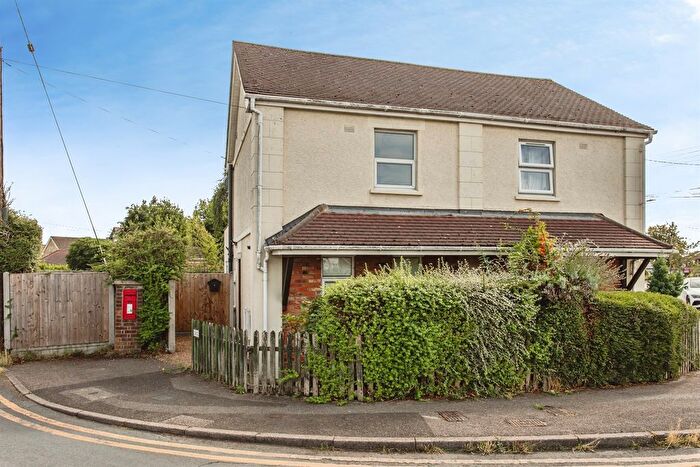 2 Bedroom Semi-Detached House For Sale In Daws Heath Road, Benfleet, SS7