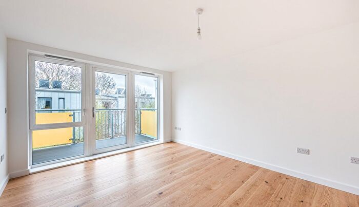 1 Bedroom Flat For Sale In Wharncliffe Mews, SW4