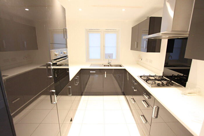 3 Bedroom End Of Terrace House To Rent In Swift Drive, Bodicote, Oxon, OX15