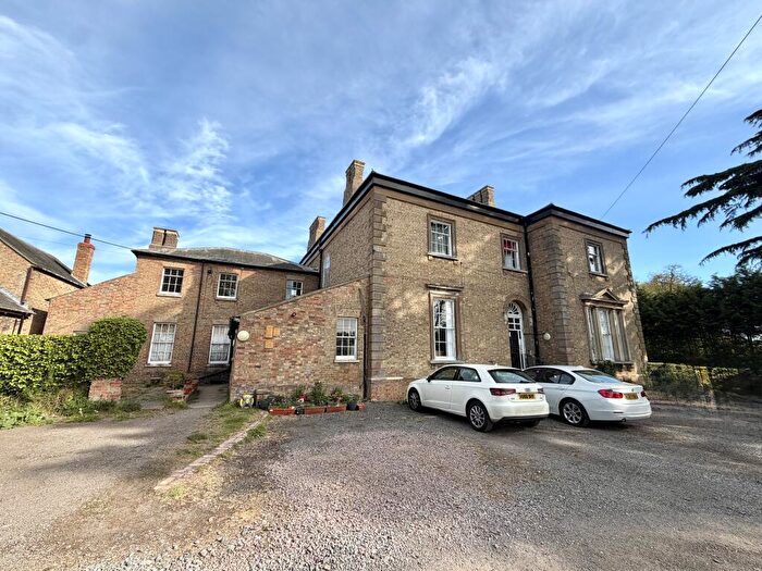 2 Bedroom Flat To Rent In Yew Tree Farm, Conington, Cambridgeshire, PE7