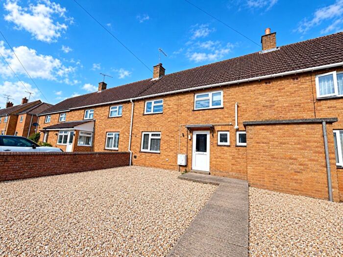 3 Bedroom Terraced House To Rent In Queensfield, Fairford, Wiltshire, GL7