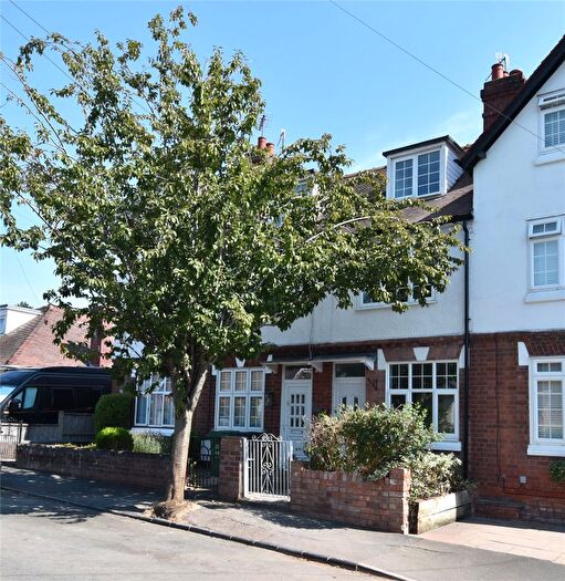 3 Bedroom Terraced House For Sale In Princes Avenue, Droitwich, Worcestershire, WR9