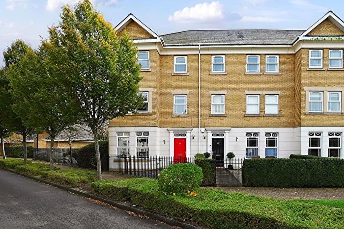 5 Bedroom Town House To Rent In Swordsmans Road, Deepcut, Camberley, GU16