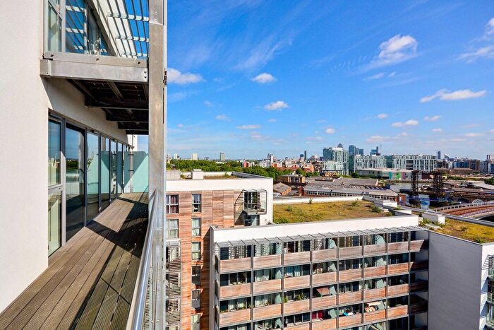 3 Bedroom Flat For Sale In Merryweather Place, Greenwich, London, SE10