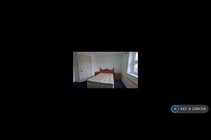 1 Bedroom Terraced House To Rent In Elgar Close, London, E13