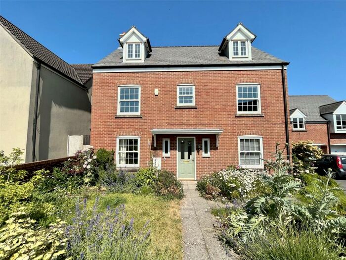 5 Bedroom Detached House To Rent In Long Ashton, Kings Croft, BS41