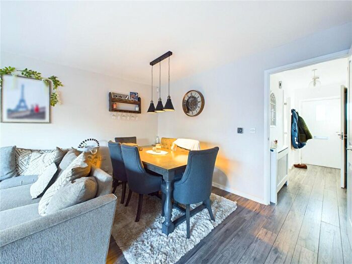3 Bedroom End Of Terrace House For Sale In Monarch Gardens, Leamington Spa, Warwickshire, CV31