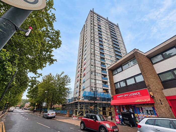 2 Bedroom Flat To Rent In Abbey Lane, Stratford, London, E15