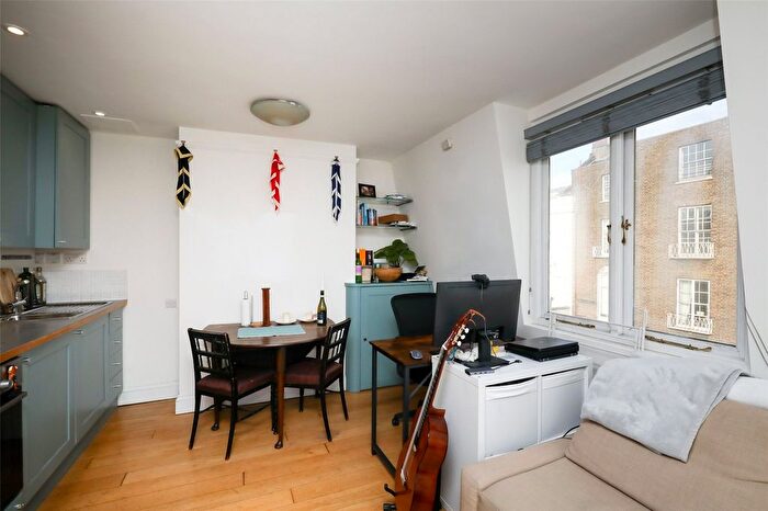 1 Bedroom Flat To Rent In Kensington Church Street, Kensington, W8