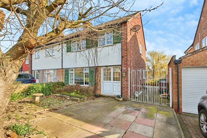 3 Bedroom Semi Detached House For Sale In Longmoor Road, Long Eaton, Nottinghamshire, NG10