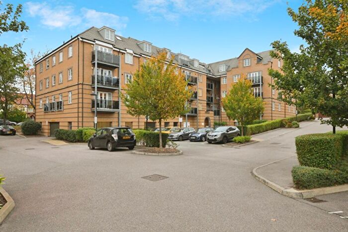 2 Bedroom Apartment For Sale In Constables Way, Hertford, SG13