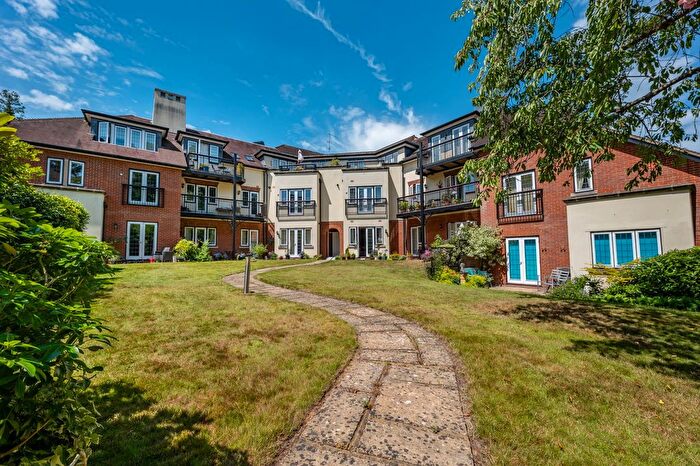 1 Bedroom Flat For Sale In Roedean Road, Tunbridge Wells, TN2