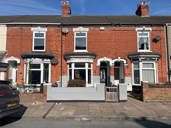 3 Bedroom Terraced House For Sale In David Street, Grimsby, DN32