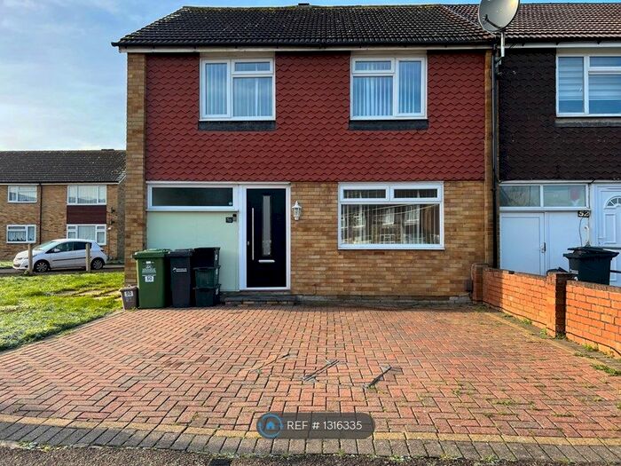 3 Bedroom End Of Terrace House To Rent In Shortmead Drive, Cheshunt, Waltham Cross, EN8
