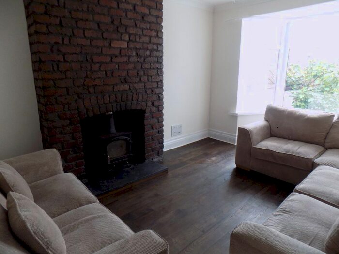 3 Bedroom Property To Rent In Pen Yr Heol Drive, Sketty, Swansea, SA2