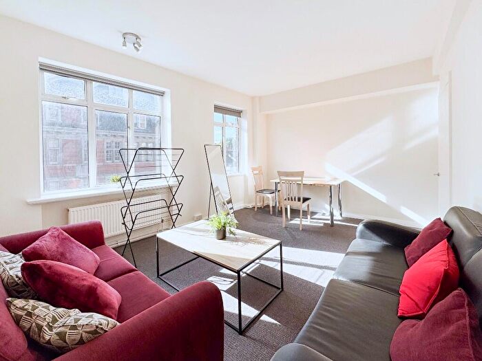 2 Bedroom Flat To Rent In Warren Court, Euston Road, London, NW1