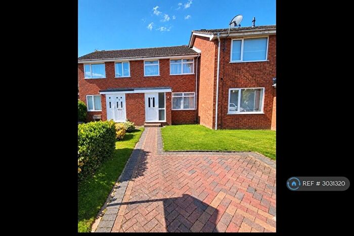 3 Bedroom Terraced House To Rent In Holland Way, Newport Pagnell, MK16