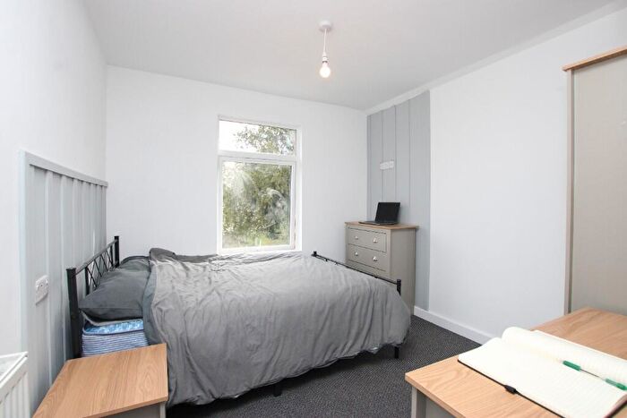 1 Bedroom House Of Multiple Occupation To Rent In St. Peters Avenue, Kettering, Northamptonshire, NN16