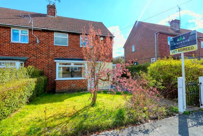 2 Bedroom Semi-Detached House To Rent In Beech Avenue, Alfreton, Derbyshire, DE55