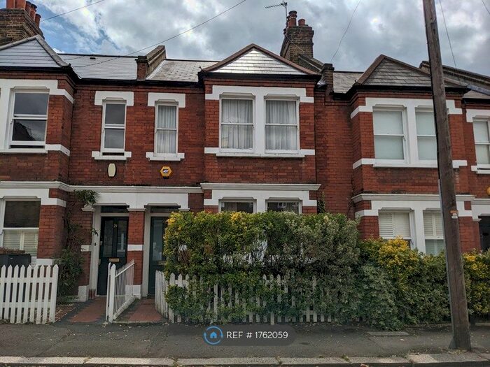 3 Bedroom Terraced House To Rent In Aysgarth Road, London, SE21