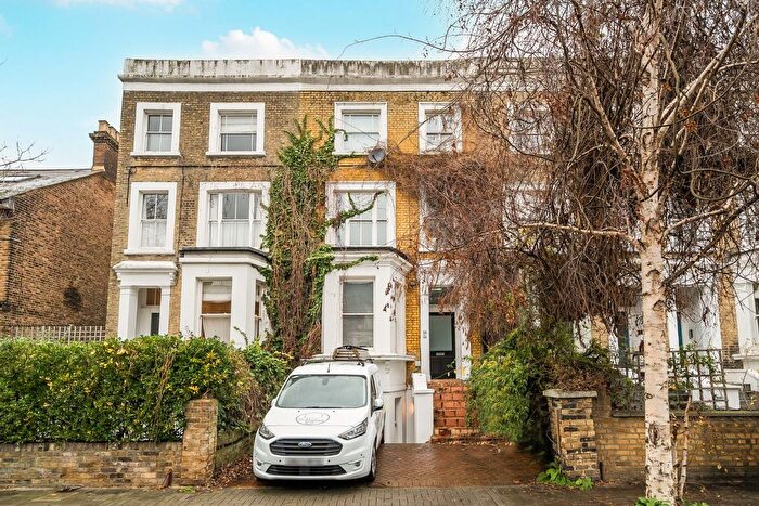 2 Bedroom Maisonette For Sale In Spenser Road, London, SE24