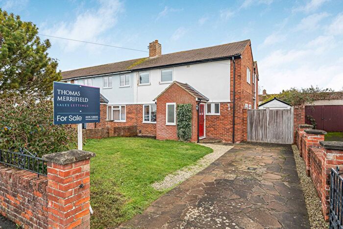 3 Bedroom End Terrace House For Sale In Springfield Drive, Abingdon, OX14