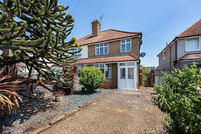 3 Bedroom Semi Detached House For Sale In Church End Lane, Tilehurst, Reading, RG30