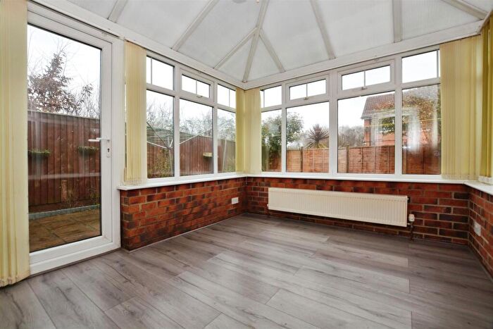 2 Bedroom Semi-Detached House For Sale In Sandpiper Way, Barton-Upon-Humber, DN18