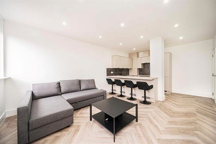 2 Bedroom Flat To Rent In Old Street, Old Street, EC1V