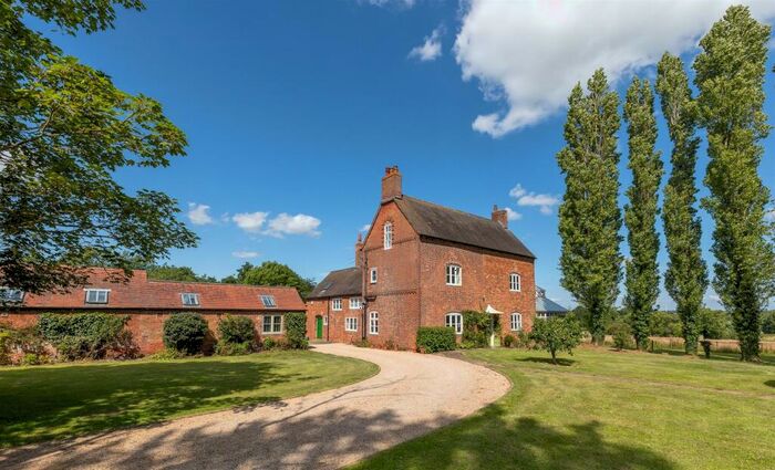 6 Bedroom Character Property For Sale In Measham Road, Snarestone, DE12