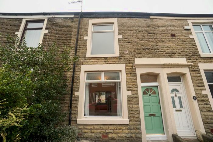 3 Bedroom Terraced House To Rent In Crown Lane, Horwich, Bolton, BL6