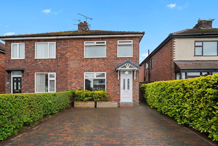 3 Bedroom Semi Detached House For Sale In Trevor Road, Burscough, Ormskirk, L40