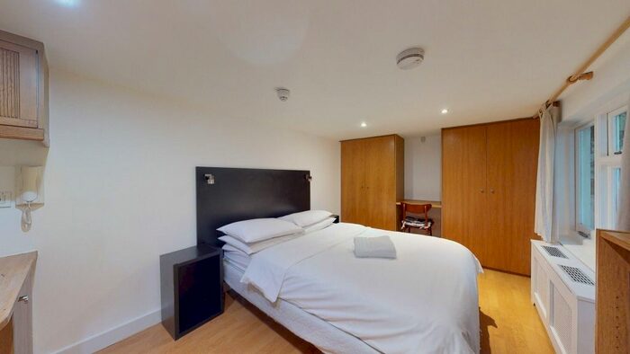 Studio To Rent In Cartwright Gardens, London, WC1H