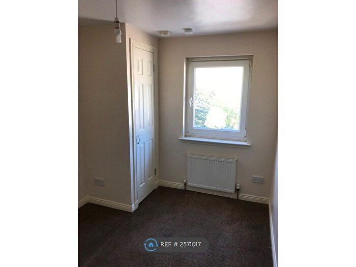 2 Bedroom Flat To Rent In Mill Street, Kirkcaldy, KY1