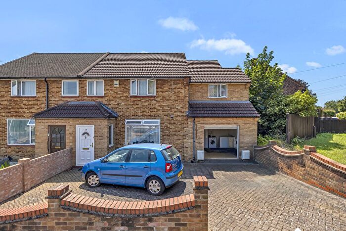 4 Bedroom Semi-Detached House For Sale In Dewsbury Road, Romford, RM3